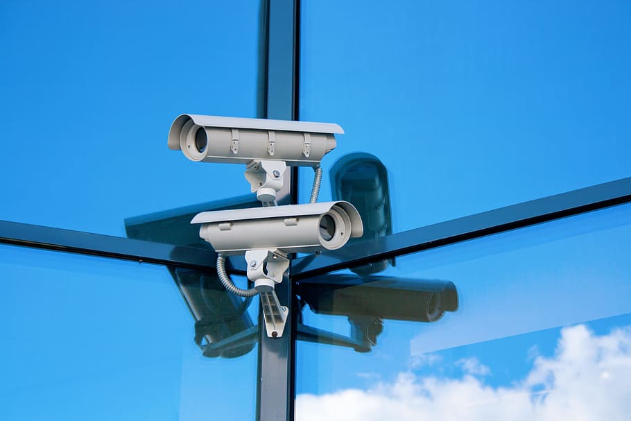 Prohibitions on apartment surveillance: an analysis of apartment security camera legislation for tenants in Illinois post thumbnail image